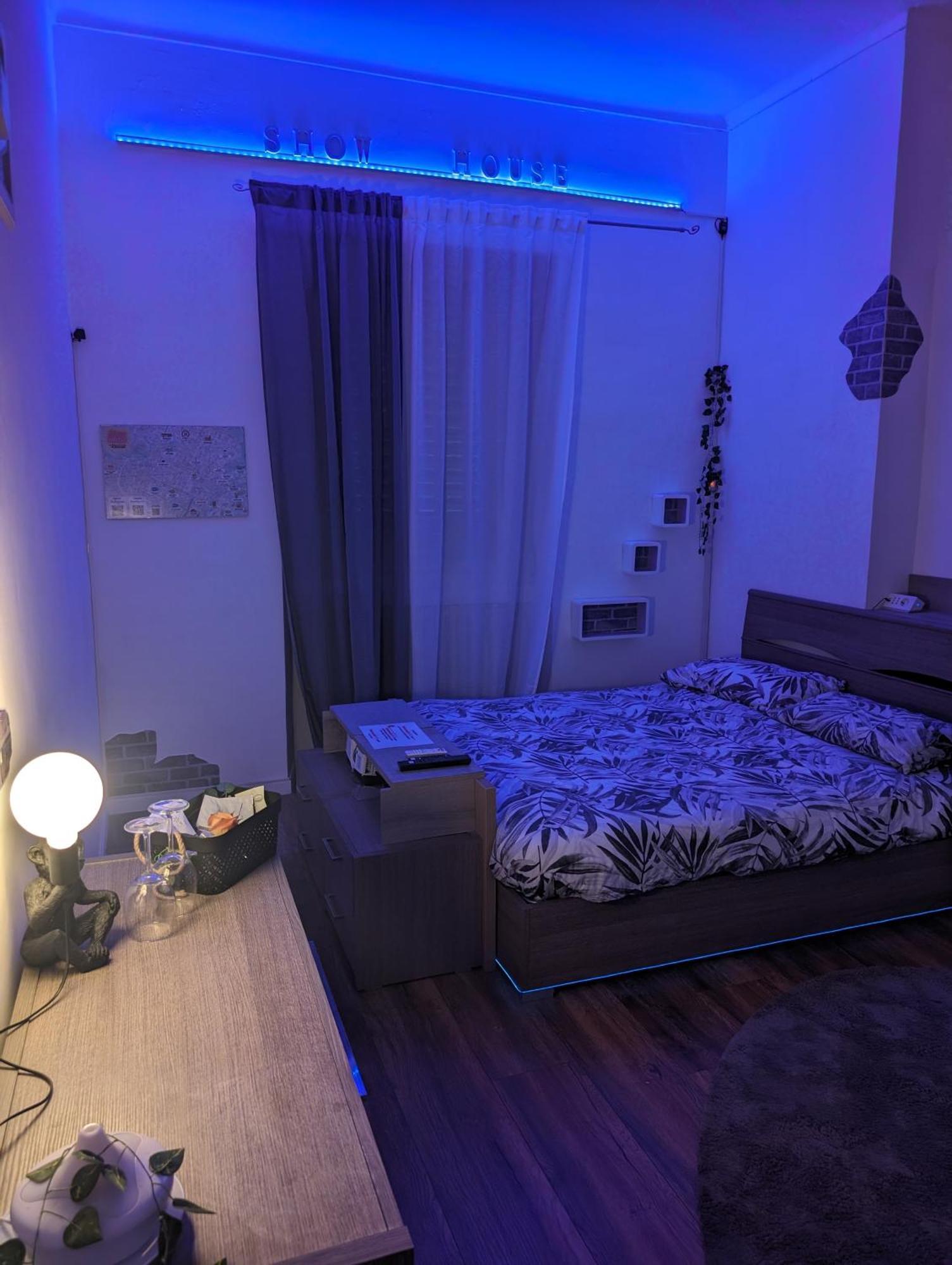 Show House Turin Luaran gambar